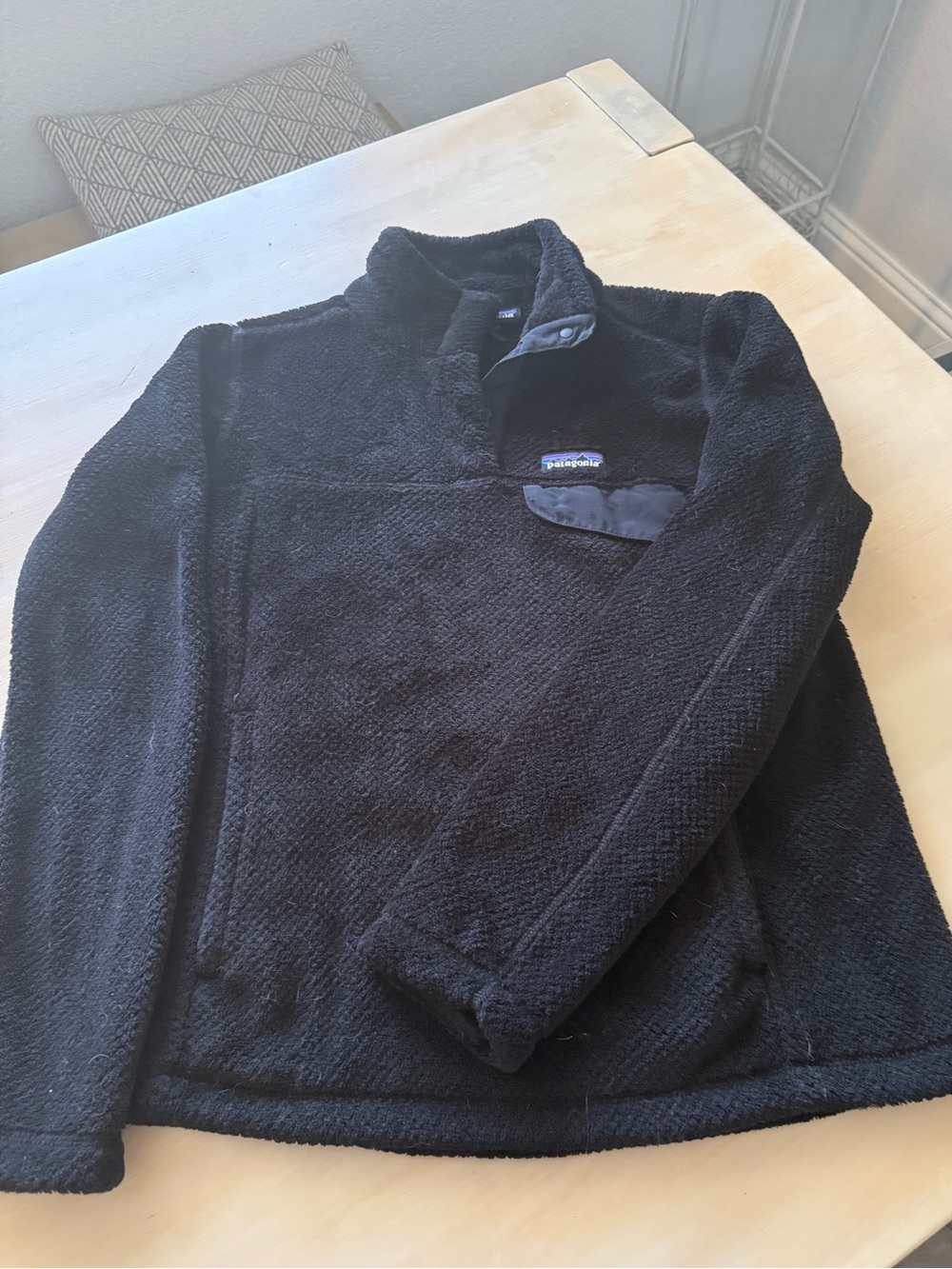 Patagonia Women’s Black Synchilla Snap-T Fleece Pullover